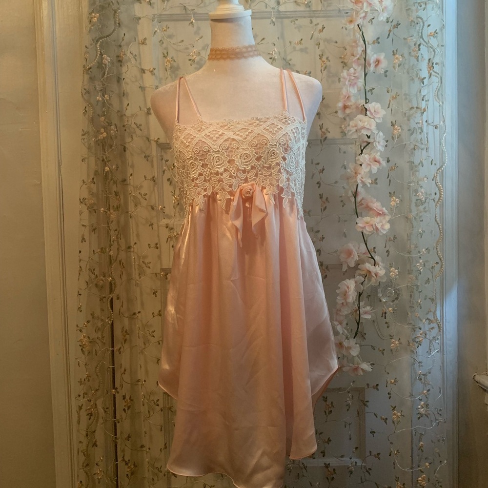 vintage coquette blush lace chemise size S